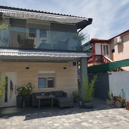 Apartmani Sarm فير المظهر الخارجي الصورة