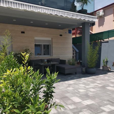 Apartmani Sarm فير المظهر الخارجي الصورة