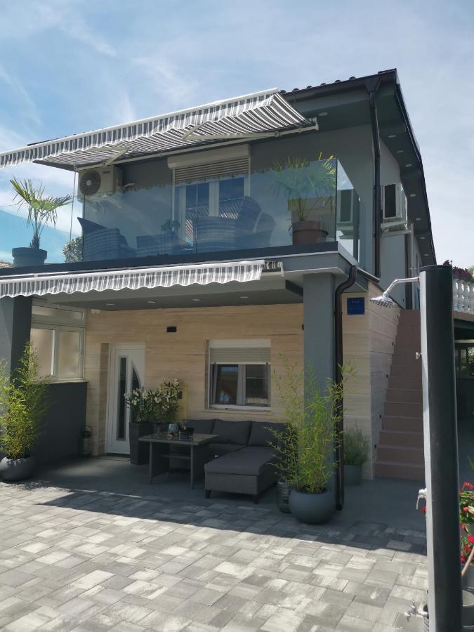 Apartmani Sarm فير المظهر الخارجي الصورة