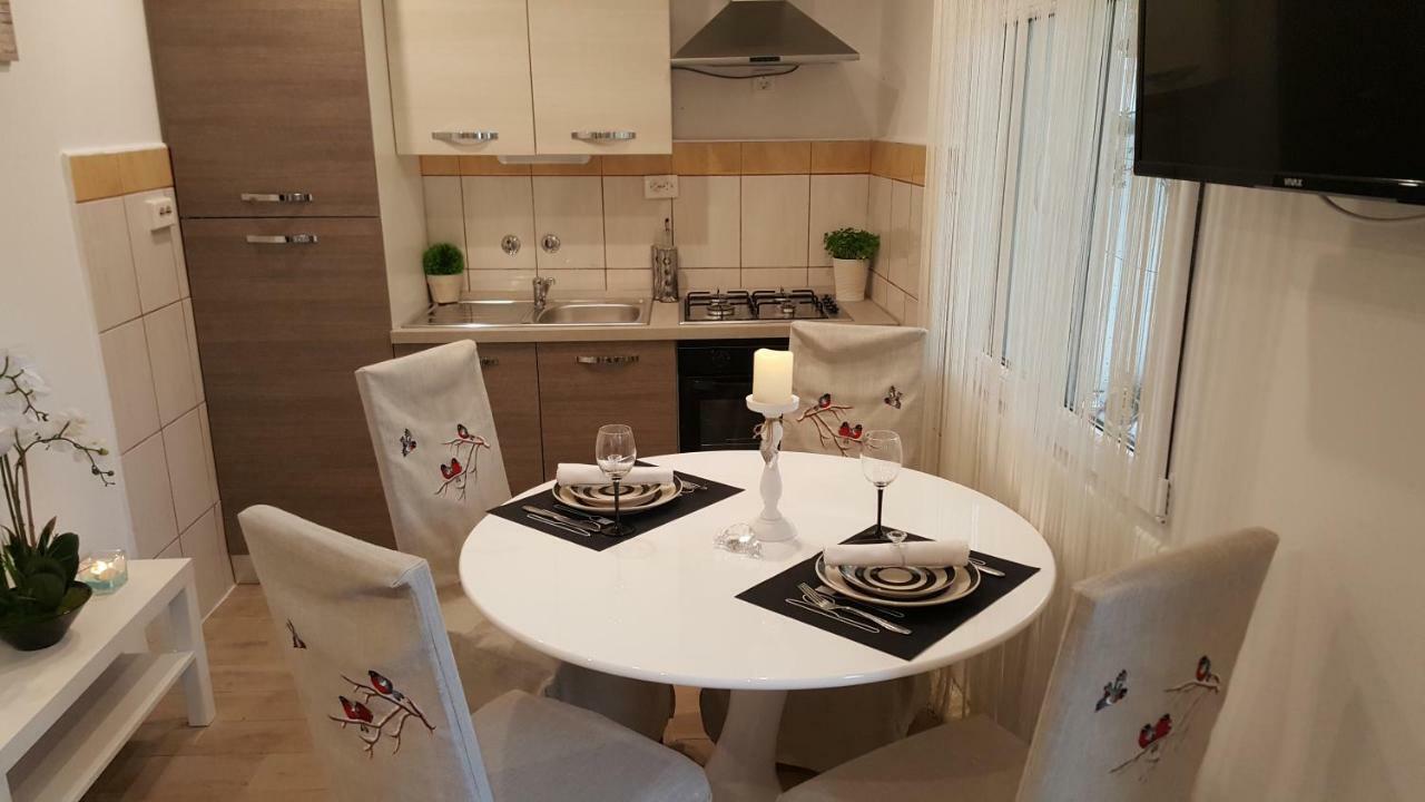 Apartmani Sarm فير المظهر الخارجي الصورة