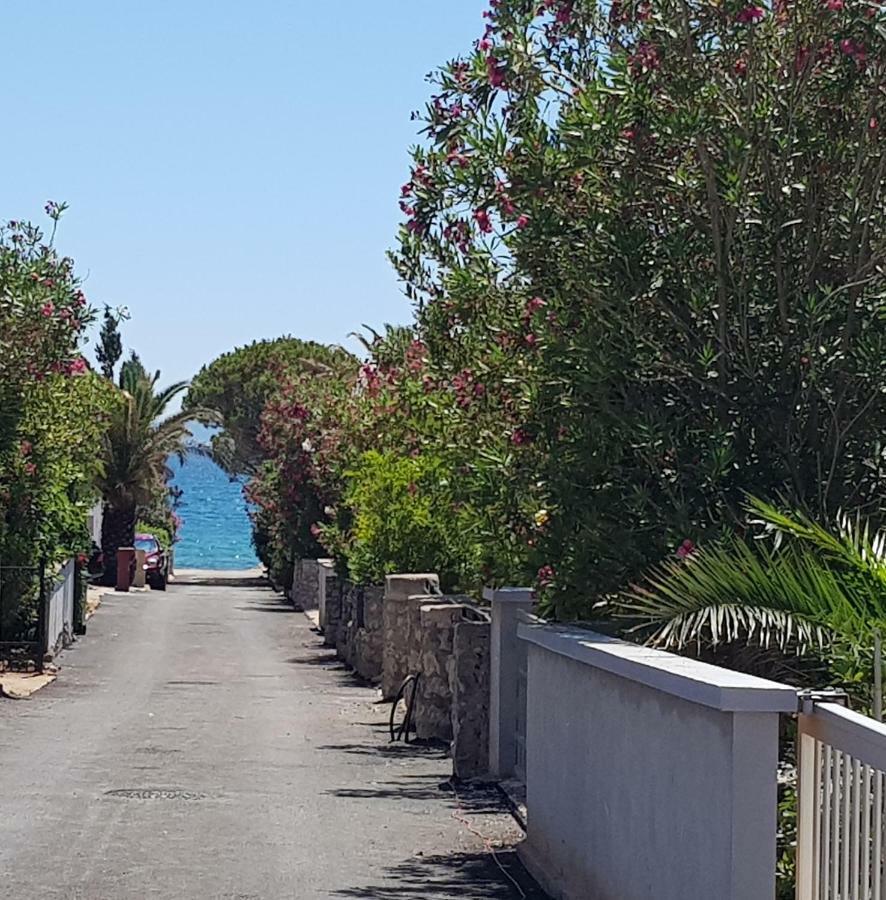 Apartmani Sarm فير المظهر الخارجي الصورة