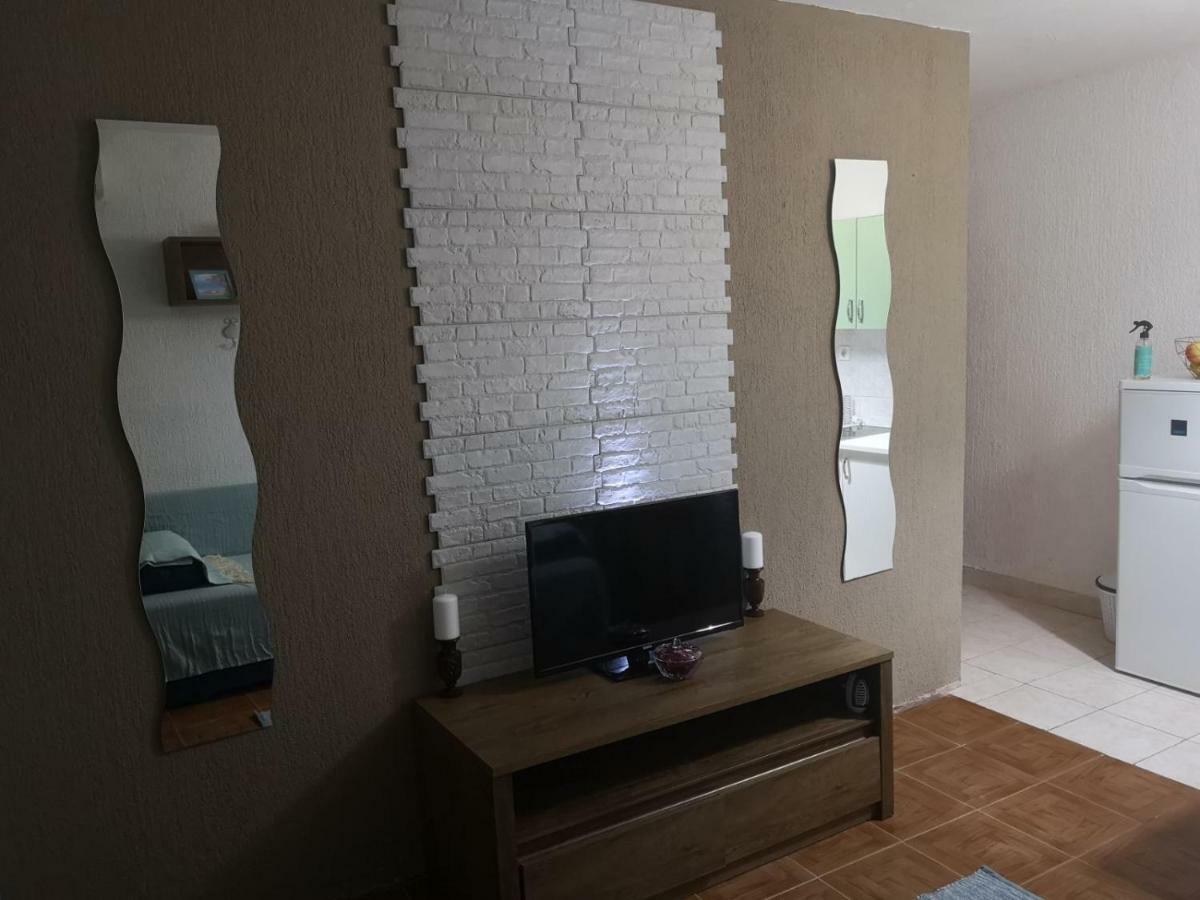 Apartmani Sarm فير المظهر الخارجي الصورة