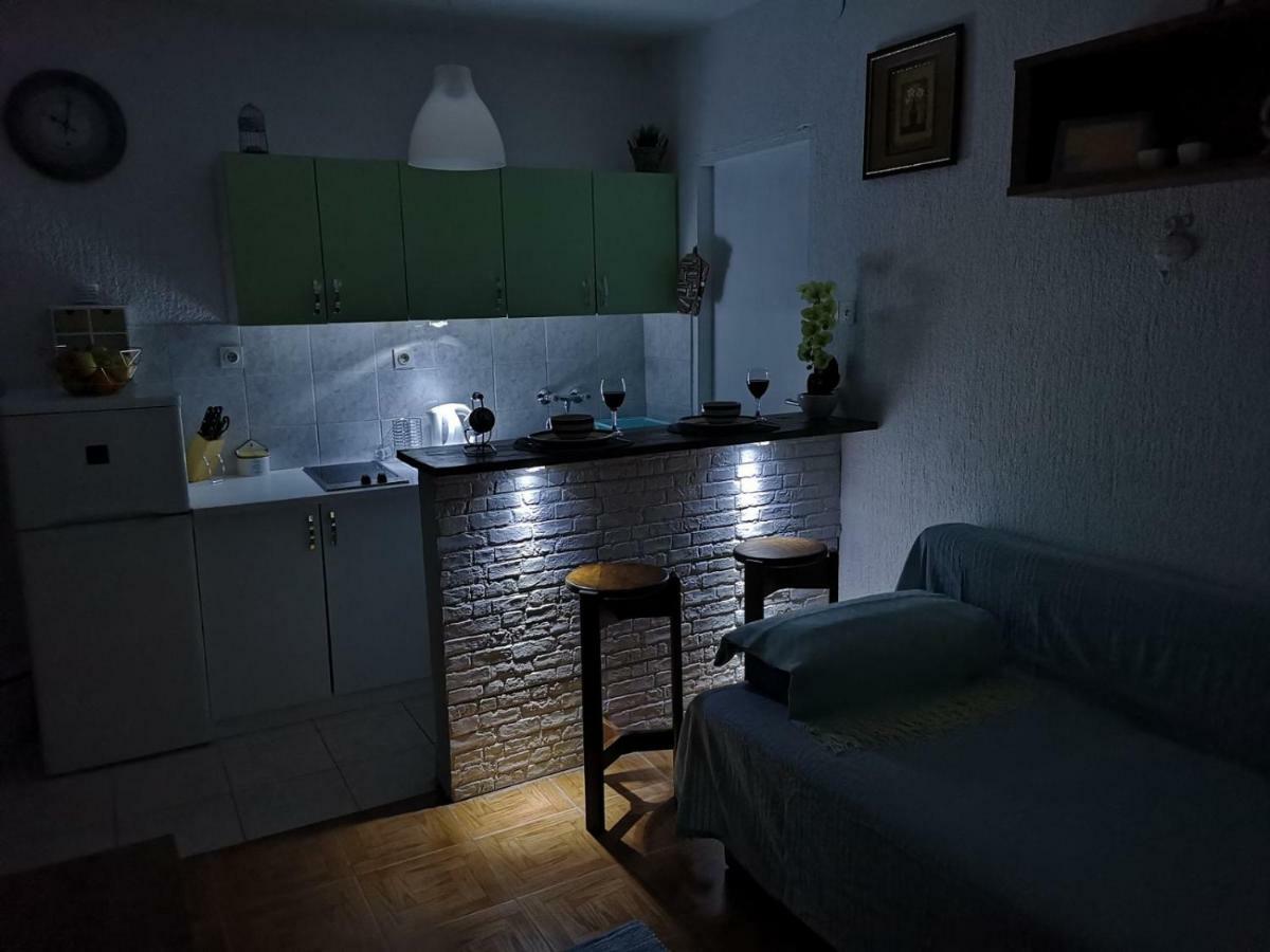 Apartmani Sarm فير المظهر الخارجي الصورة